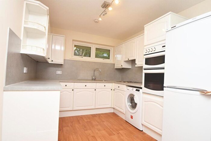 3 Bedroom Flat To Rent In Northolt Road, South Harrow, HA2