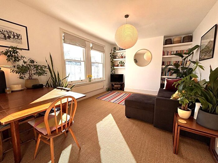 1 Bedroom Flat To Rent In Goldstone Road, Hove, BN3