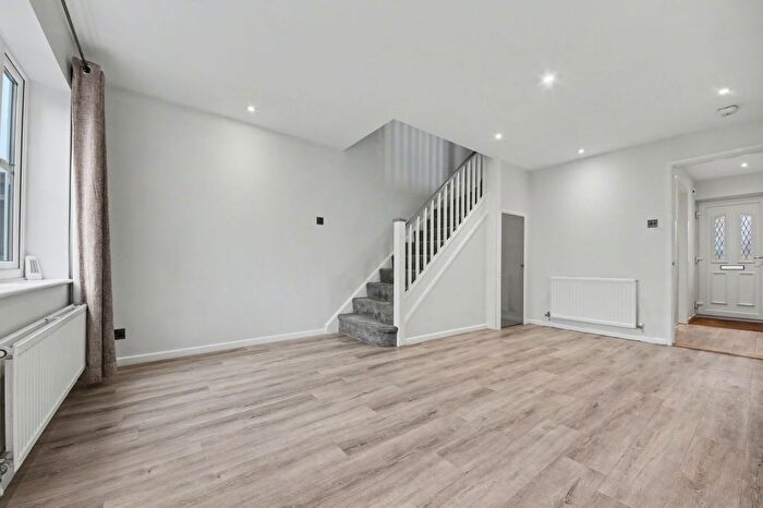 2 Bedroom End Of Terrace House For Sale In Chase Farm Close, Waltham Chase, SO32