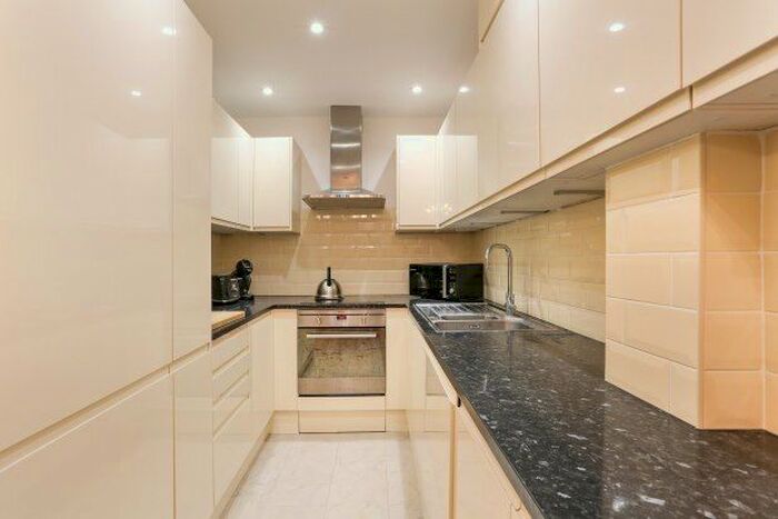 1 Bedroom Flat To Rent In Fairholme Road, London, W14