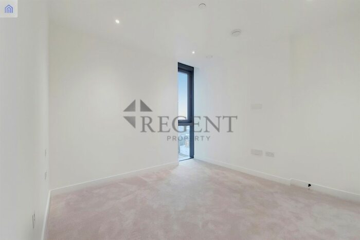 2 Bedroom Flat To Rent In Valencia Tower, Bollinder Place, EC1V