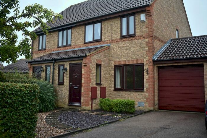 3 Bedroom Semi-Detached House To Rent In Bernstein Close, Browns Wood, Milton Keynes, Buckinghamshire, MK7