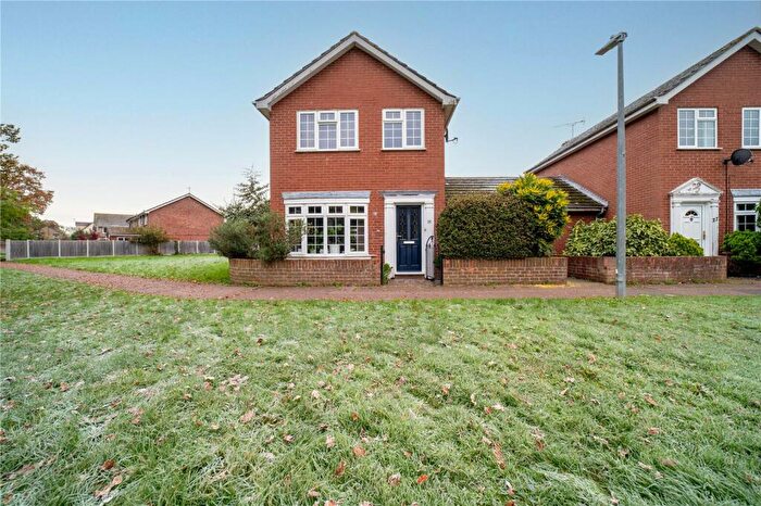3 Bedroom Detached House To Rent In Becker Road, Colchester, Essex, CO3
