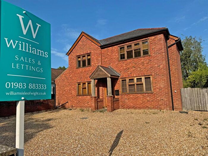 5 Bedroom Detached House To Rent In Station Road, Wootton Bridge, PO33