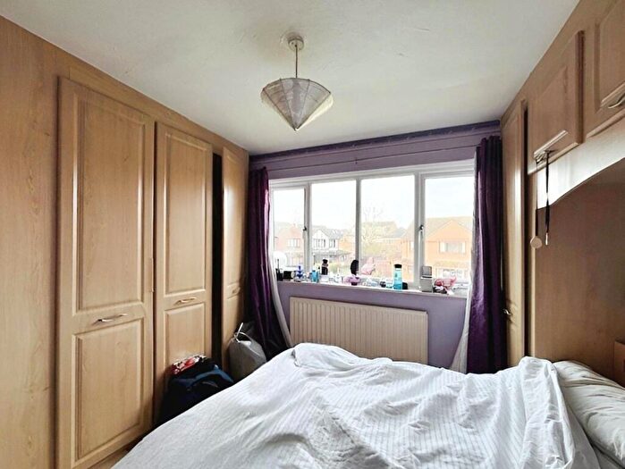 4 Bedroom Detached House For Sale In Canons Close, Warminster, BA12