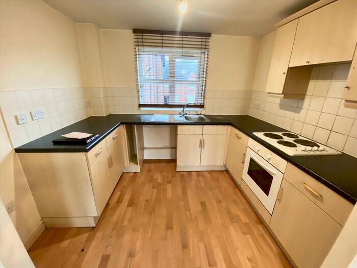 2 Bedroom Flat To Rent In Chorley Road, Westhoughton, Bolton, BL5