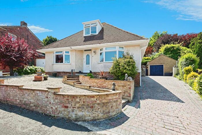 2 Bedroom Bungalow For Sale In Meadway, Dover, Kent, CT17