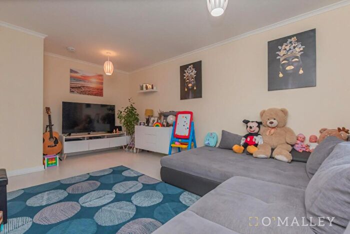 2 Bedroom Terraced House For Sale In Carseview, Tullibody, FK10