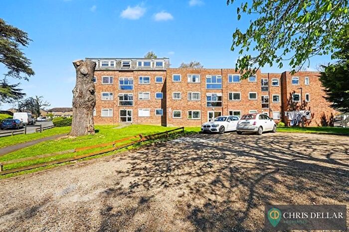1 Bedroom Flat For Sale In Kestrel Court, Ware, SG12