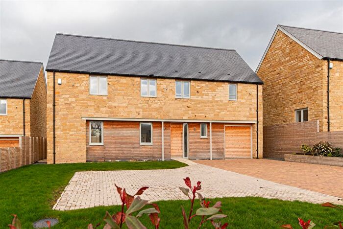 4 Bedroom Detached House For Sale In Valley View, Catton, Northumberland, NE47