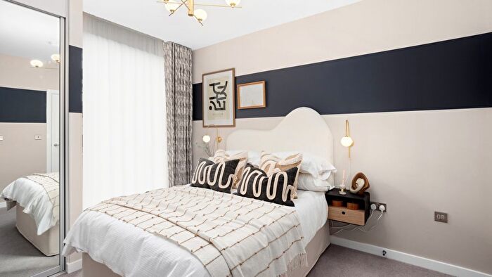 2 Bedroom Flat For Sale In Frost House, Podd Street, Barking, IG11