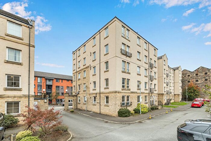2 Bedroom Flat For Sale In / Mitchell Street, Edinburgh, EH6