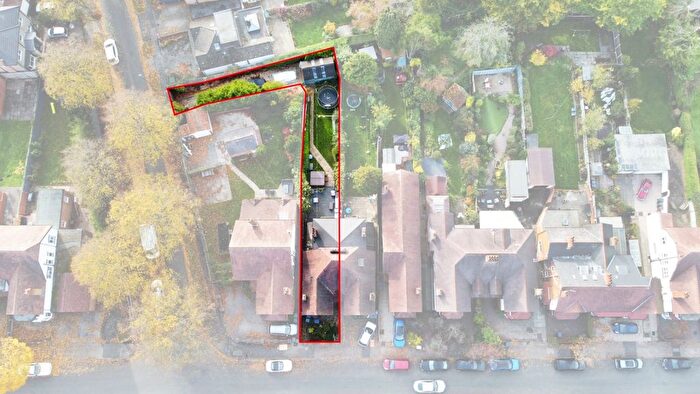 4 Bedroom Semi-detached House For Sale In Southam Road, Birmingham, West Midlands, B28