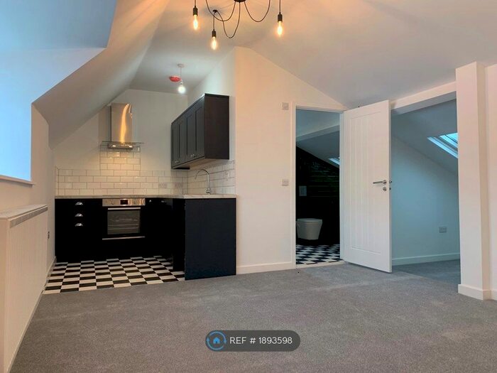 1 Bedroom Flat To Rent In Maidenburgh Street, Colchester, CO1