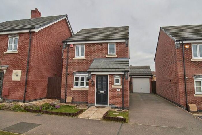 3 Bedroom Detached House To Rent In Faray Drive, Hinckley, LE10