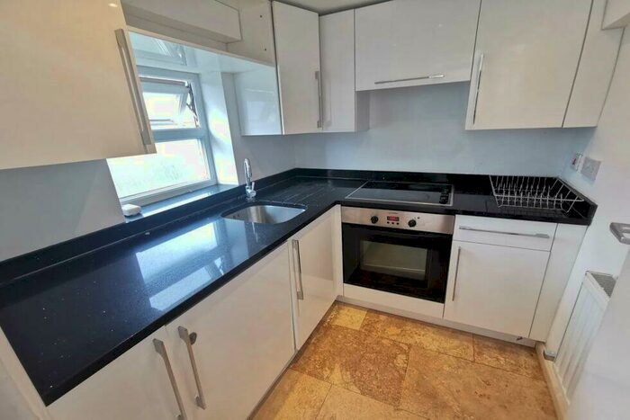 2 Bedroom Flat To Rent In Marlborough Road, Upper Holloway, N19