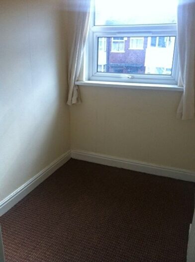 4 Bedroom Property To Rent In Royal Park Avenue, Hyde Park, Leeds, LS6
