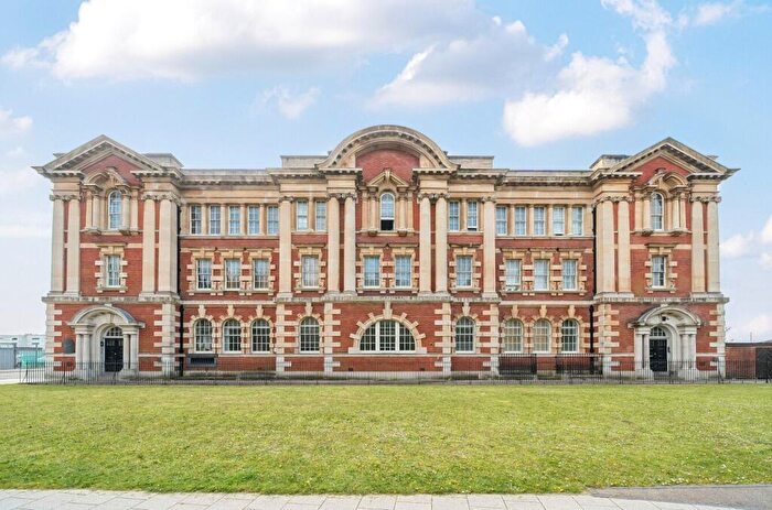 2 Bedroom Flat To Rent In Platform Road, Southampton, SO14