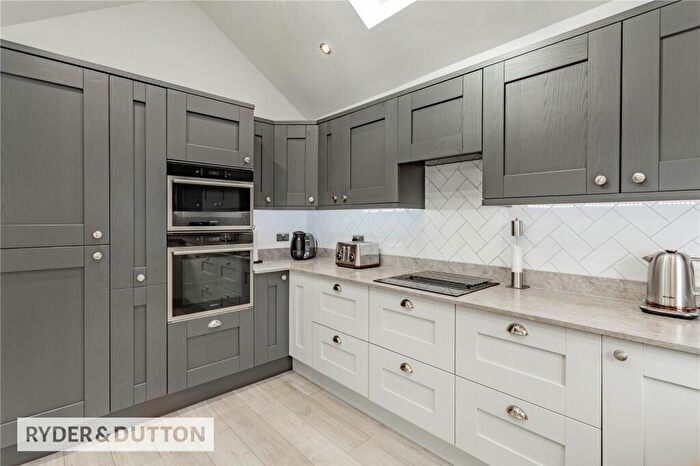 2 Bedroom Bungalow For Sale In Bedford Avenue, High Crompton, Shaw, Oldham, OL2