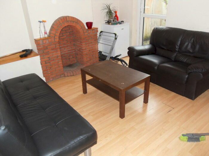 3 Bedroom House To Rent In Portswood Road, Portswood, Southampton, SO17