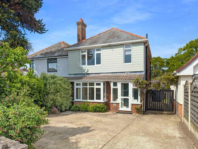 3 Bedroom Detached House To Rent In Dorchester Road, Oakdale, BH15