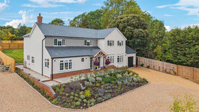 4 Bedroom Detached House For Sale In Eggington, Leighton Buzzard, Bedfordshire, LU7