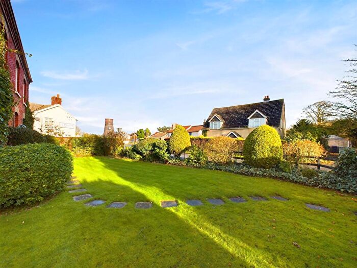3 Bedroom Detached House For Sale In Thurlby Road, Bilsby, Alford, LN13