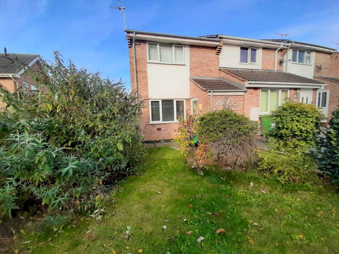 2 Bedroom End Of Terrace House To Rent In Culworth Drive, Wigston, LE18