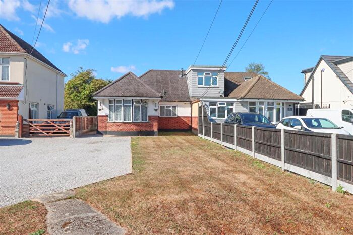 2 Bedroom Semi-Detached Bungalow For Sale In Church End Lane, Runwell, Wickford, SS11