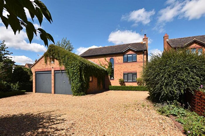 4 Bedroom Detached House For Sale In Greatford, Stamford, PE9