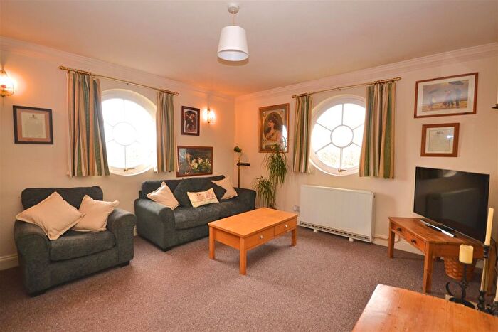 2 Bedroom Flat For Sale In Middlemarsh Street, Poundbury, Dorchester, DT1