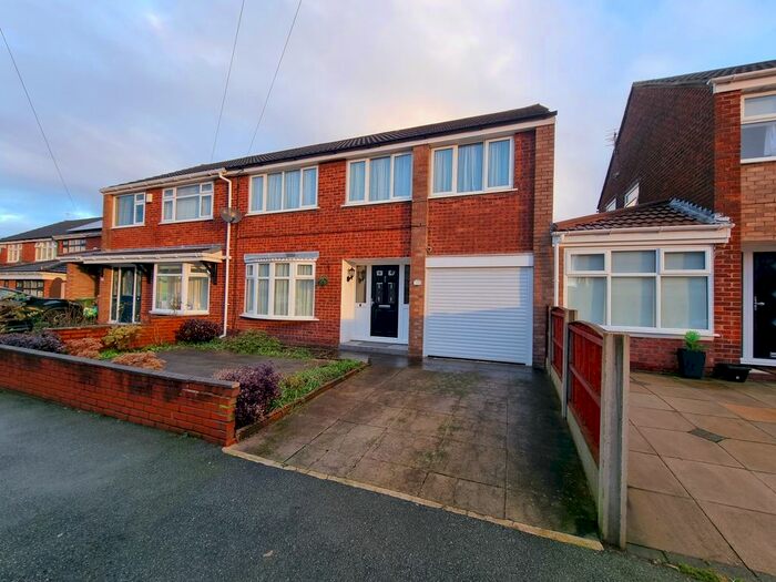 4 Bedroom Terraced House To Rent In Bosworth Road, St. Helens, WA11