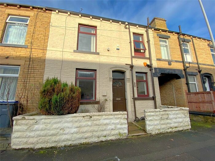 2 Bedroom Terraced House To Rent In New Hey Road, Bradford, West Yorkshire, BD4