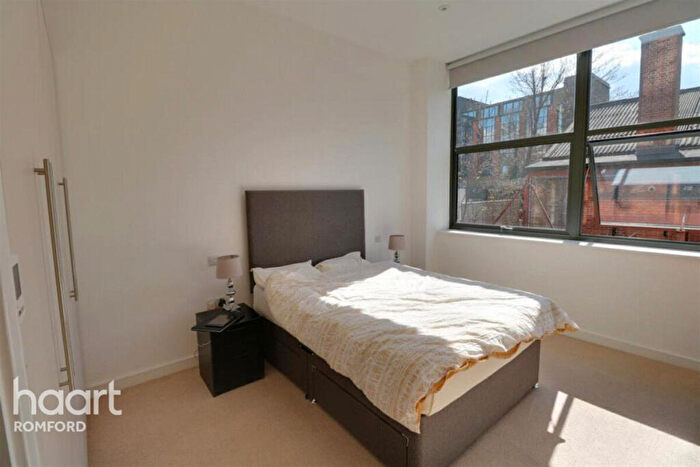 1 Bedroom Apartment To Rent In Eastern Road, Romford, RM1