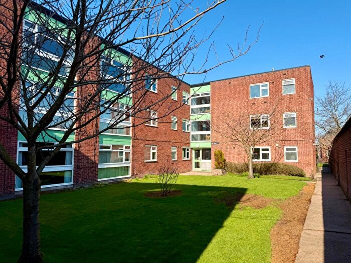 1 Bedroom Flat For Sale In Aylesby Court, Wilbraham Road, Chorlton, M21