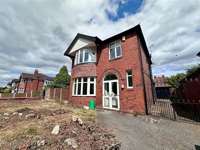 3 Bedroom Detached House To Rent In Mauldeth Road West, Chorlton Cum Hardy, Manchester, M21