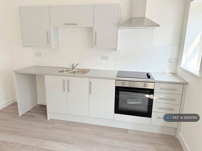 1 Bedroom Flat To Rent In Fitzworth Avenue, Bournemouth, BH7