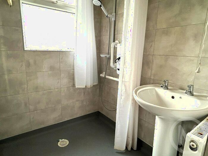 2 Bedroom Detached Bungalow For Sale In Leyburn Avenue, Bispham, FY2