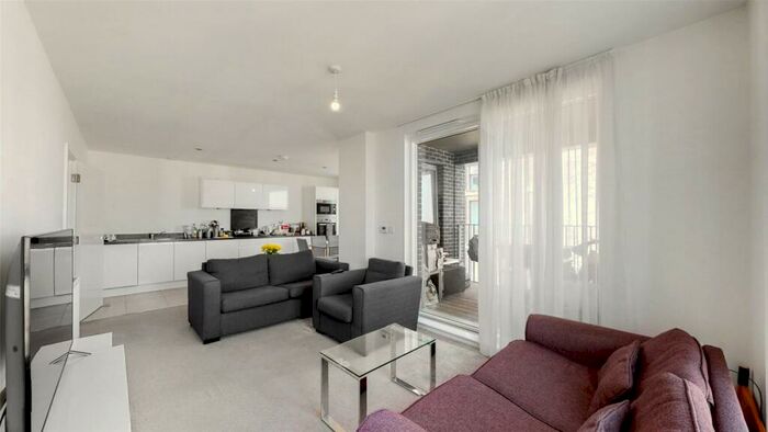 3 Bedroom Flat To Rent In Bellow House, London, HA1