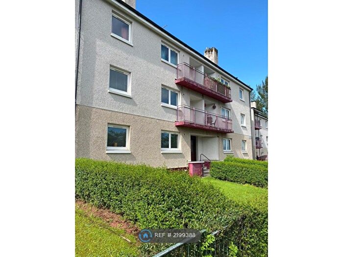 3 Bedroom Flat To Rent In Cavin Road, Glasgow, G45