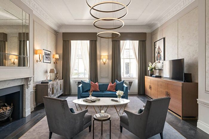 4 Bedroom Flat For Sale In Eaton Place, London, SW1X