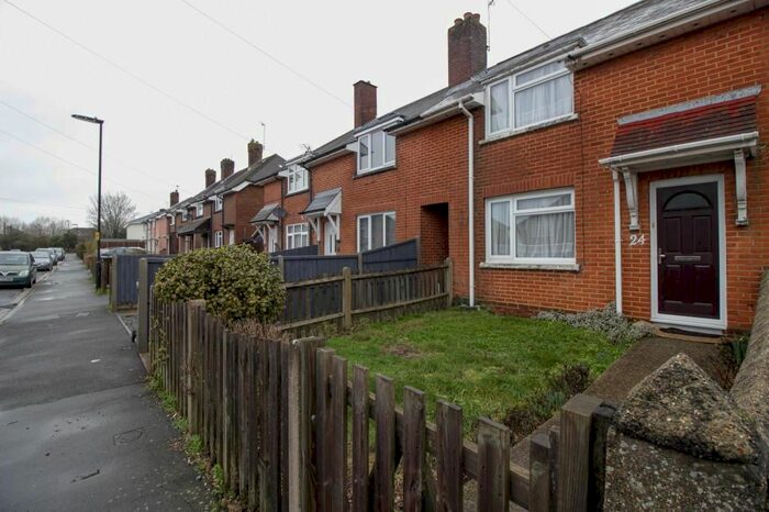 3 Bedroom Terraced House To Rent In Peach Road, Southampton, SO16