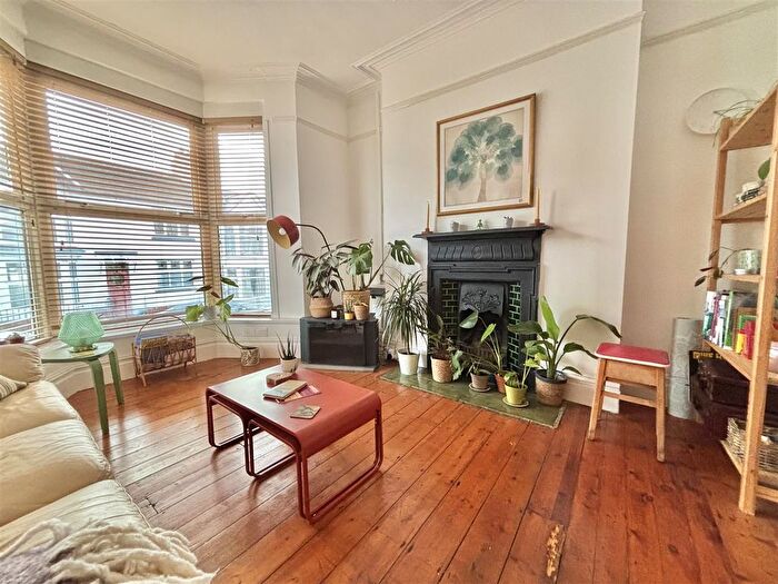 3 Bedroom Terraced House For Sale In Hazel Road, Uplands, Swansea, SA2