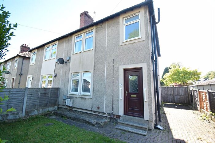 3 Bedroom Semi-Detached House To Rent In George-A-Green Road, Wakefield, WF2