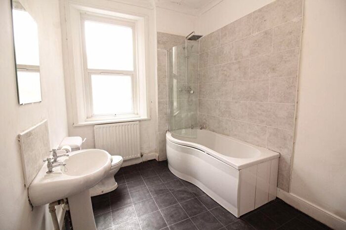 1 Bedroom Flat To Rent In Raby Street, Gateshead, NE8