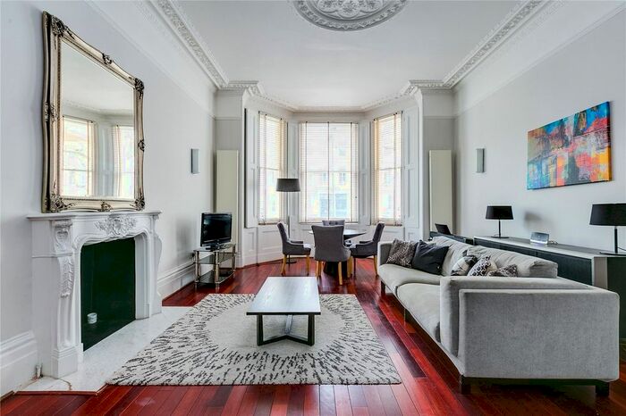 2 Bedroom Flat To Rent In Queens Gate, South Kensington, London, SW7