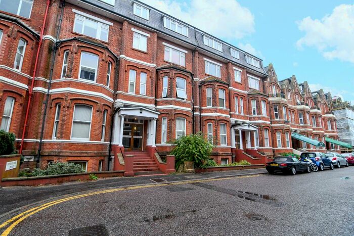 Studio To Rent In Durley Gardens, Bournemouth, BH2