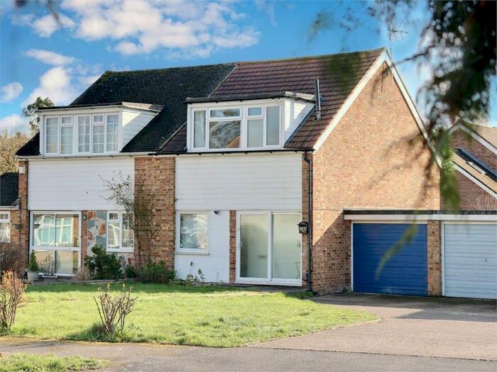 3 Bedroom Semi-Detached House To Rent In Chequers Orchard, Iver, SL0