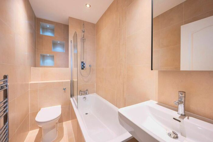 1 Bedroom Flat To Rent In Dalston, Dalston, London, N16