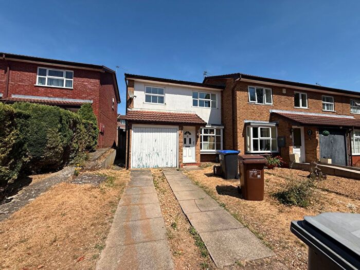 3 Bedroom Semi Detached House To Rent In Shedfield Way, East Hunsbury, Northampton, NN4